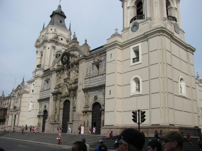 City bus tour lima peru