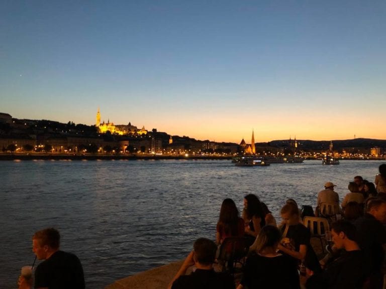 Pontoon travel guide and itinerary budapest