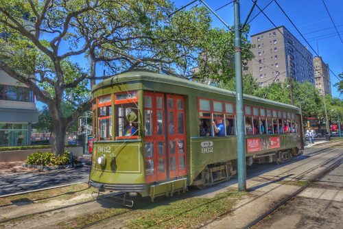 St. Charles Street Cars: Things to do in new orleans 3 days travel itinerary